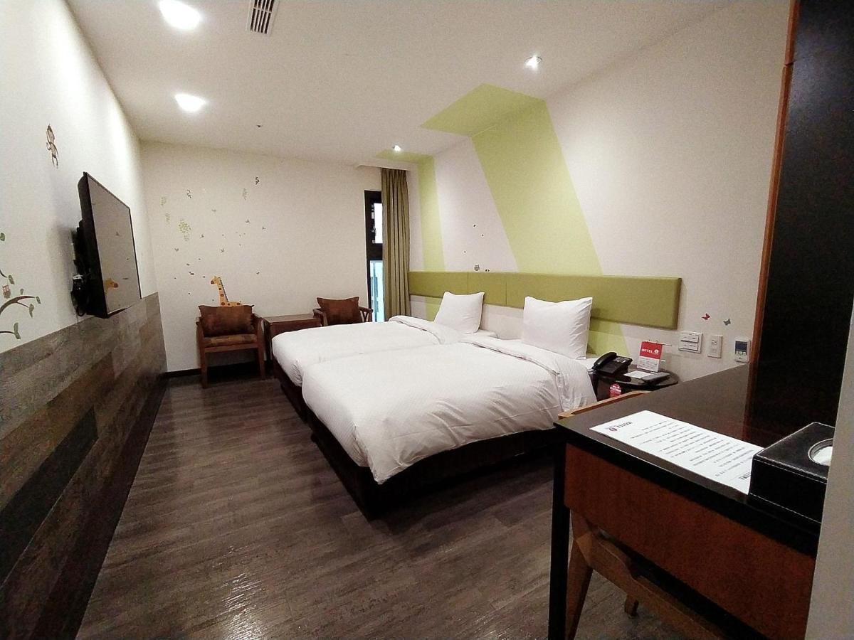 Hotel J Taoyuan Pingzhen ภายนอก รูปภาพ