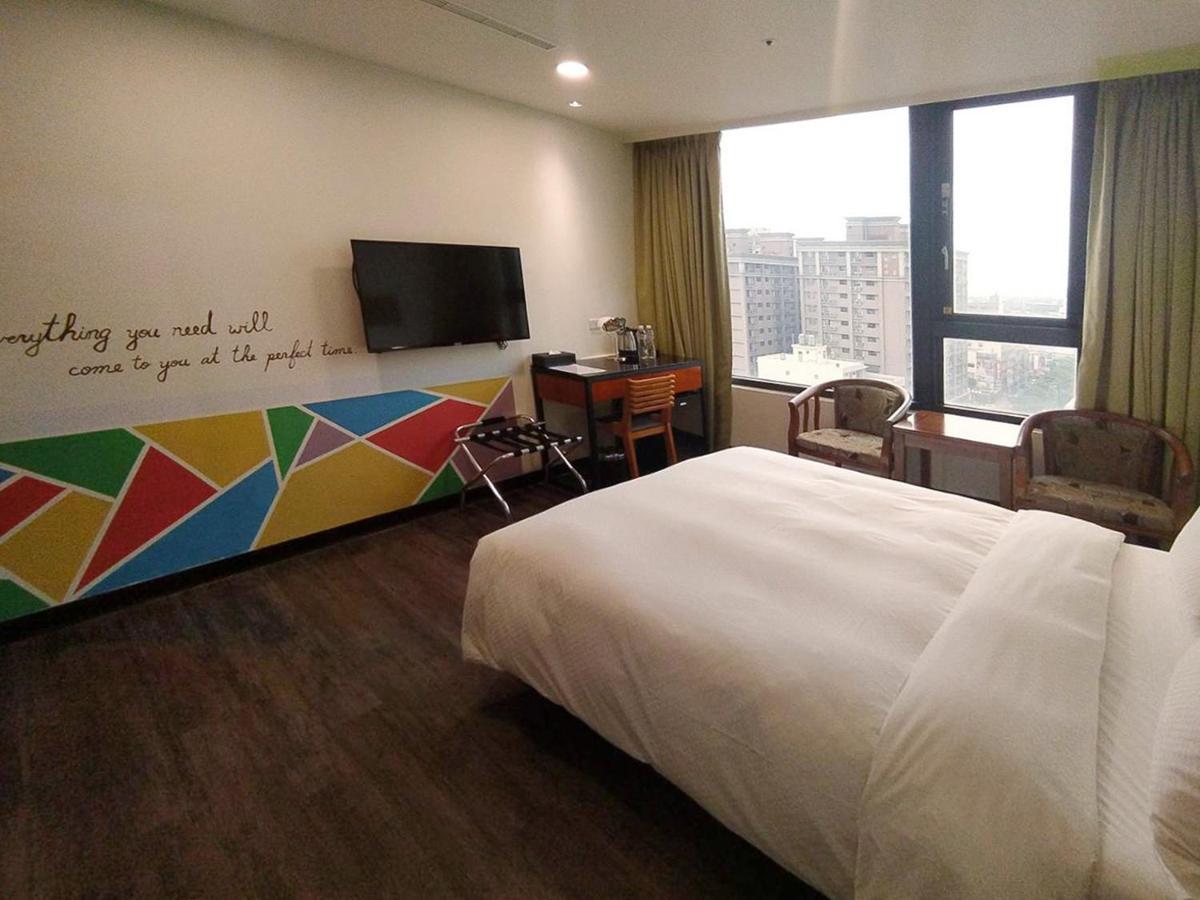 Hotel J Taoyuan Pingzhen ภายนอก รูปภาพ
