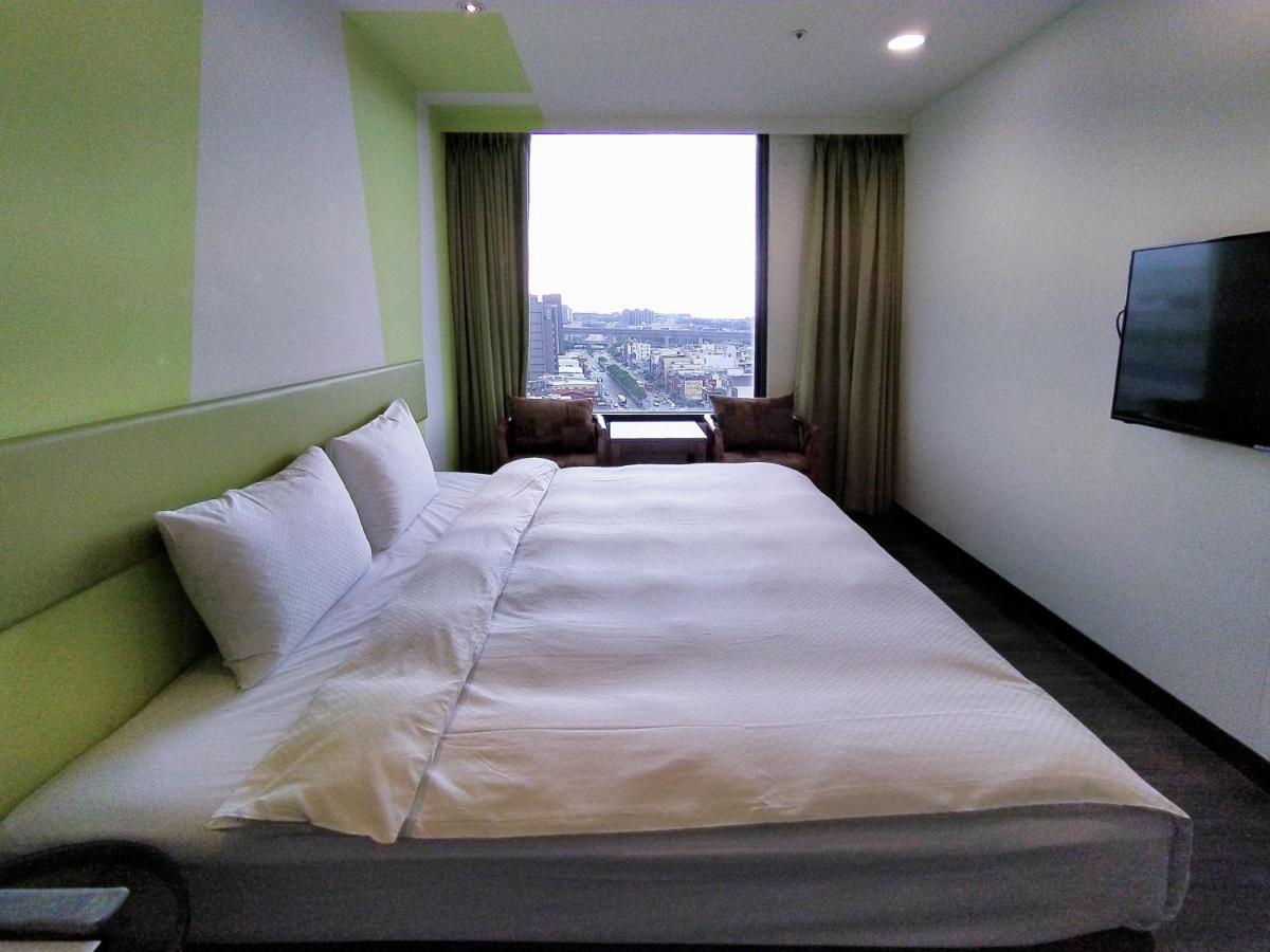 Hotel J Taoyuan Pingzhen ภายนอก รูปภาพ