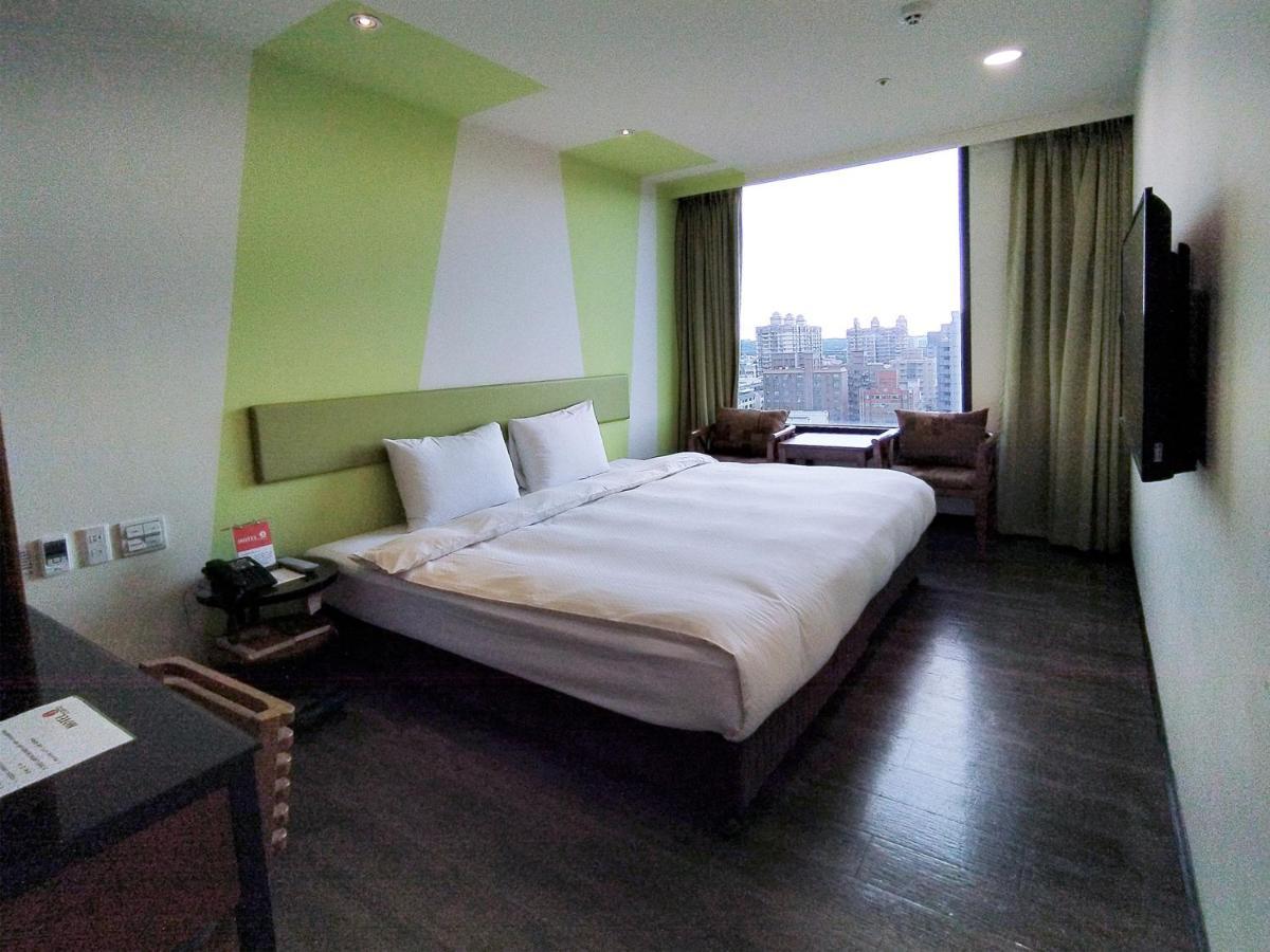 Hotel J Taoyuan Pingzhen ภายนอก รูปภาพ