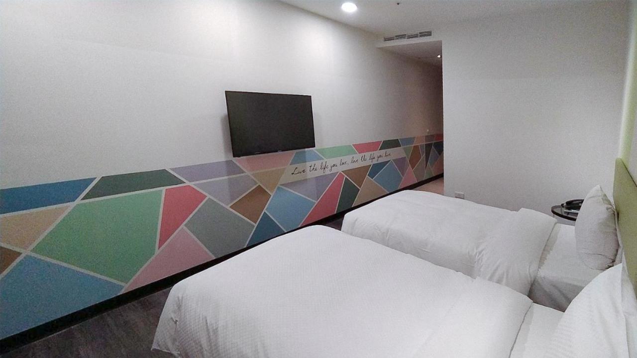 Hotel J Taoyuan Pingzhen ภายนอก รูปภาพ