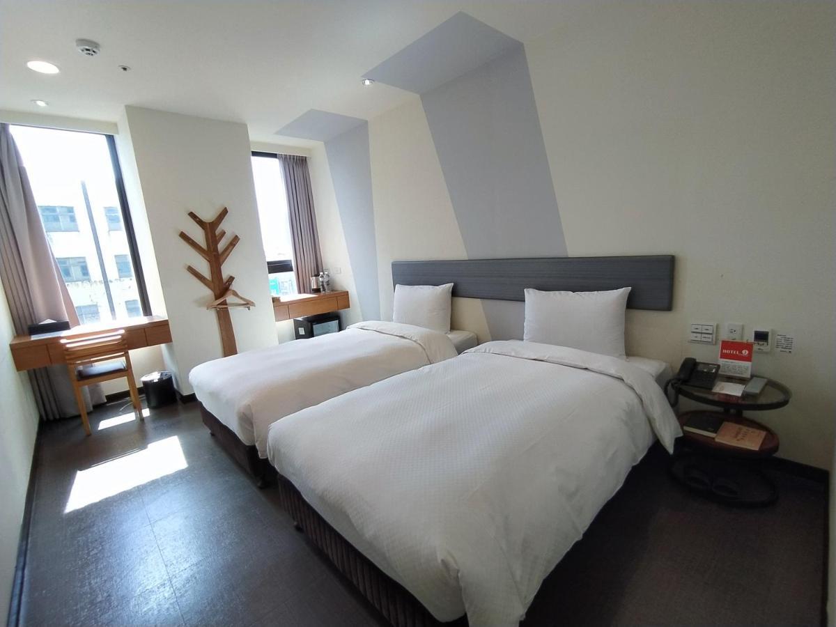 Hotel J Taoyuan Pingzhen ภายนอก รูปภาพ