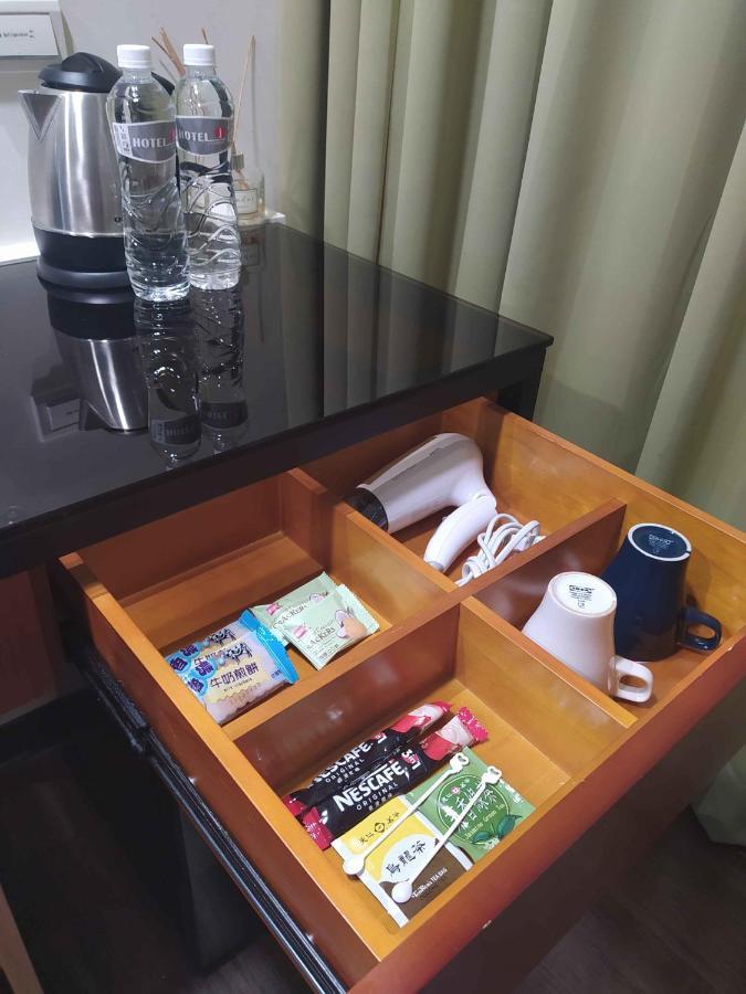 Hotel J Taoyuan Pingzhen ภายนอก รูปภาพ